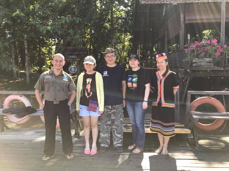 Latest Conservation Fellow Dr. Wong Siew Te Visits Sukau Rainforest Lodge